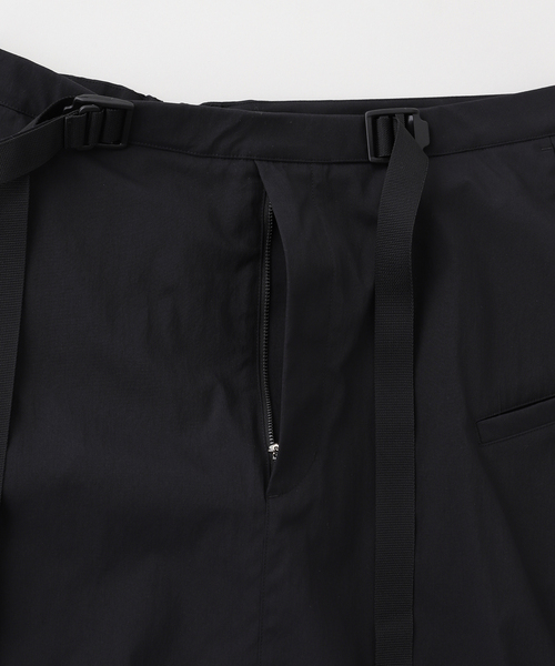 ACRONYM（アクロニウム）の「ACRONYM(アクロニウム) SP62-M Web Belt Short（その他パンツ・メンズ・ブラック・SMALL）」の2枚目の写真