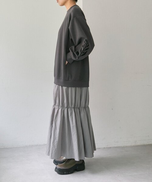 ear PAPILLONNER（イアパピヨネ）の「ドッキング刺繍ワンピース【SUM1 STYLE】（ワンピース・レディース・グレー・FREE）」の6枚目の写真