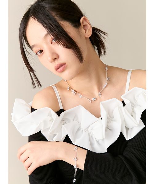 LILY BROWN（リリーブラウン）の「Lilywingビジューフラワーネックレス（ネックレス・レディース・シルバー/ゴールド・F）」の8枚目の写真