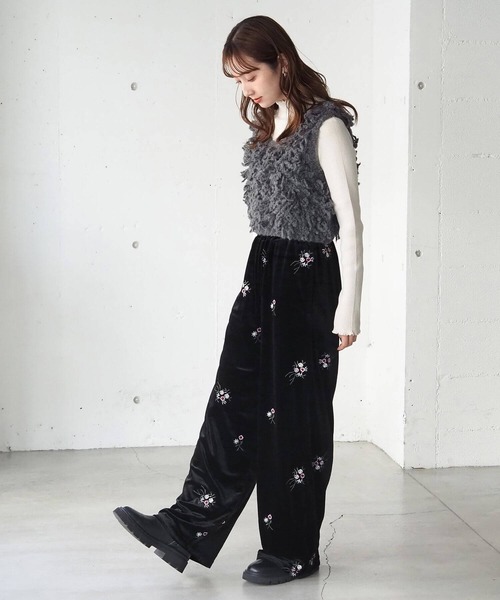 K★　0728 セール】ベロア花刺繍イージーパンツ（その他パンツ）｜tiptop