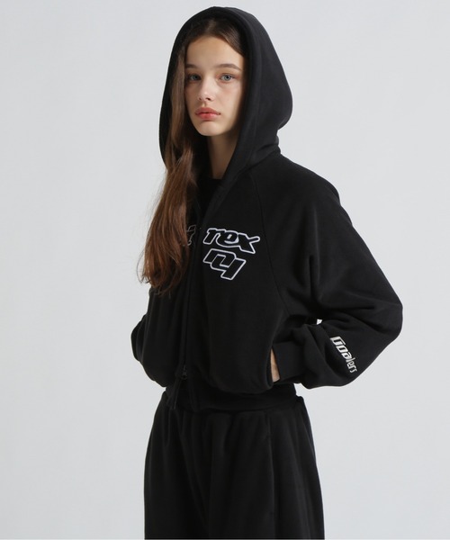 MOUSSY（マウジー）の「《AVIREX×MOUSSY》FLEECE HOODIE（パーカー・レディース・ブラック/グレー/レッド・F）」の9枚目の写真