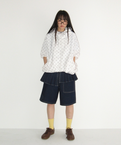 RONRON(ロンロン)の「HOODED HALF SLEEVE WINDBREAKER WHITE STAR(マウンテンパーカー・レディース・その他・FREE)」の5枚目の写真