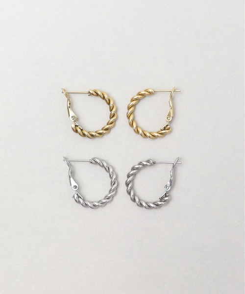 ieLS(イエルズ)の「金属アレルギー対応「ieLS」ステンレス ツイストフープピアス(ピアス(両耳用)・レディース・シルバー/ゴールド・ONE SIZE)」の2枚目の写真
