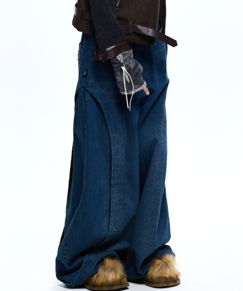 RSSC(アールエスエスシー)の「RIVET BALLOON DENIM PANTS - DENIM(デニムパンツ・レディース・その他・1/2)」の2枚目の写真