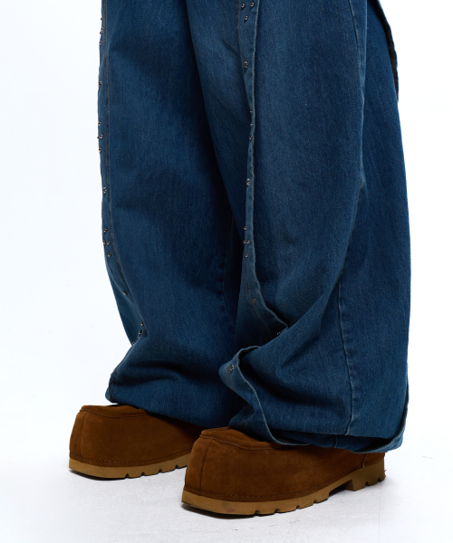 RSSC(アールエスエスシー)の「RIVET BALLOON DENIM PANTS - DENIM(デニムパンツ・レディース・その他・1/2)」の8枚目の写真