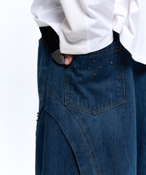 RSSC(アールエスエスシー)の「RIVET BALLOON DENIM PANTS - DENIM(デニムパンツ・レディース・その他・1/2)」の9枚目の写真