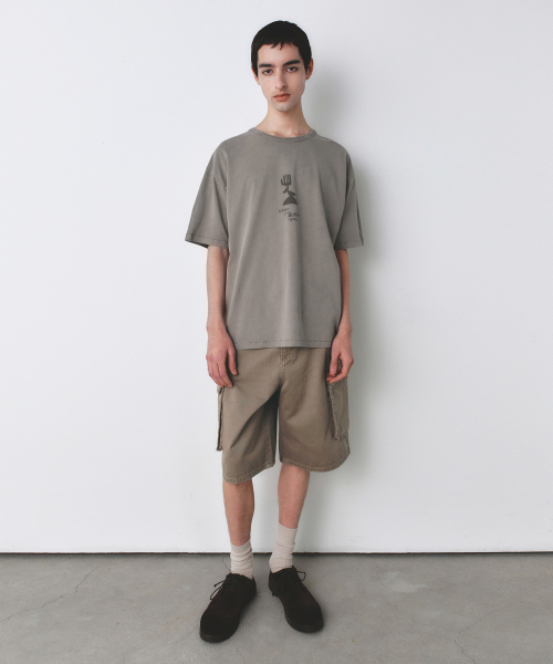 INSILENCE(インサイロンス)の「フェイデッドグラフィックTシャツ BEIGE(Tシャツ/カットソー・レディース・その他・SMALL/MEDIUM/LARGE)」の5枚目の写真