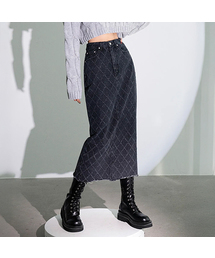 AVANDRESS（アバンドレス ）の「Quilting Long Denim Skirt BLACK（スカート）」