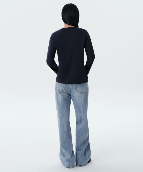 MUSINSA STANDARD WOMAN(ムシンサスタンダードウーマン)の「レディースワイドデニムパンツ【ライトインディゴ】(デニムパンツ・レディース・その他・32/30/23/24/25/26/27/28/29)」の3枚目の写真