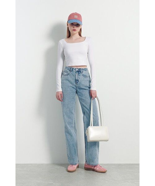 MUSINSA STANDARD WOMAN(ムシンサスタンダードウーマン)の「レディースワイドデニムパンツ【ライトインディゴ】(デニムパンツ・レディース・その他・32/30/23/24/25/26/27/28/29)」の18枚目の写真