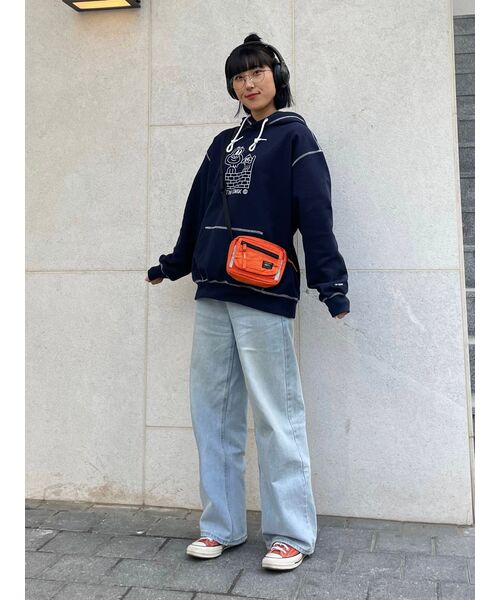 MUSINSA STANDARD WOMAN(ムシンサスタンダードウーマン)の「レディースワイドデニムパンツ【ライトインディゴ】(デニムパンツ・レディース・その他・32/30/23/24/25/26/27/28/29)」の22枚目の写真
