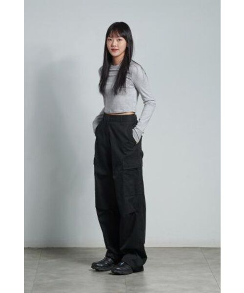 MUSINSA STANDARD WOMAN（ムシンサスタンダードウーマン）の「ウィメンズスリムクロップクルーネック長袖Tシャツ[ミディアムグレー]（Tシャツ/カットソー・レディース・その他・SMALL/MEDIUM/LARGE/X-SMALL）」の11枚目の写真