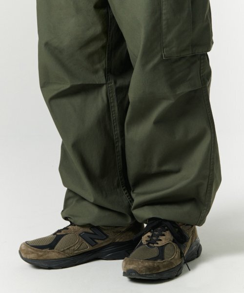 MUSINSA STANDARD（ムシンサスタンダード）の「[シティレジャー] ワイドベルトカーゴパンツ [カーキ]（スウェットパンツ・メンズ・その他・40/38/42/36/34/32/30/26/27/28/29/31/33）」の12枚目の写真