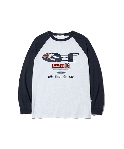 ESCAPEFROM（エスケープフロム）の「ブリティッシュヴィンテージ ESCFロゴコラージュプリントロングスリーブ [3色]（Tシャツ/カットソー・レディース・ホワイト/ネイビー/ブラウン・MEDIUM/LARGE/SMALL）」の3枚目の写真