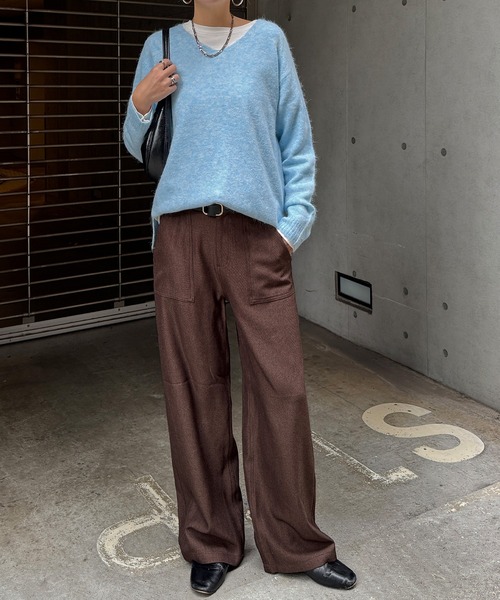 LBC（エルビーシー）の「アンゴラコンVネックニット（ニット/セーター・レディース・ベージュ/パープル/グリーン/ライトブルー/グレー・M/L）」の14枚目の写真