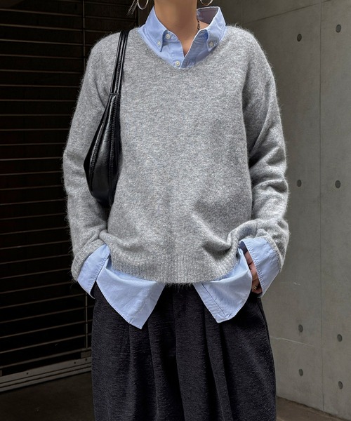 LBC（エルビーシー）の「アンゴラコンVネックニット（ニット/セーター・レディース・ベージュ/パープル/グリーン/ライトブルー/グレー・M/L）」の21枚目の写真