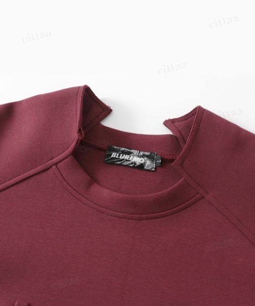 Dalfwin(ダールフィン)の「韓国ファッション BLUREMO変形襟エンボス加工ロゴスウェット(スウェット・レディース・ブラック/ワインレッド・FREE)」の7枚目の写真