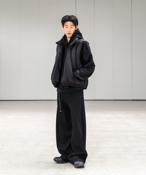 BEGIN202（ビギン202）の「エイロ ベルト付きパンツ [ブラック]（スラックス・メンズ・その他・4/1/2/3）」の2枚目の写真