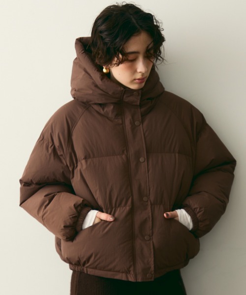 Trish（トリッシュ）の「フードパフィーショートジャケット（ダウンジャケット/コート・レディース・ブラック/ホワイト/ブラウン・FREE）」の3枚目の写真