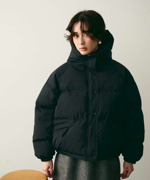 Trish（トリッシュ）の「フードパフィーショートジャケット（ダウンジャケット/コート・レディース・ブラック/ホワイト/ブラウン・FREE）」の11枚目の写真