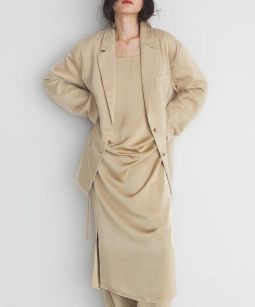 KBF（ケイビーエフ）の「ドロストサテンキャミワンピース（ワンピース・レディース・ブラウン/ベージュ・ONE）」の22枚目の写真