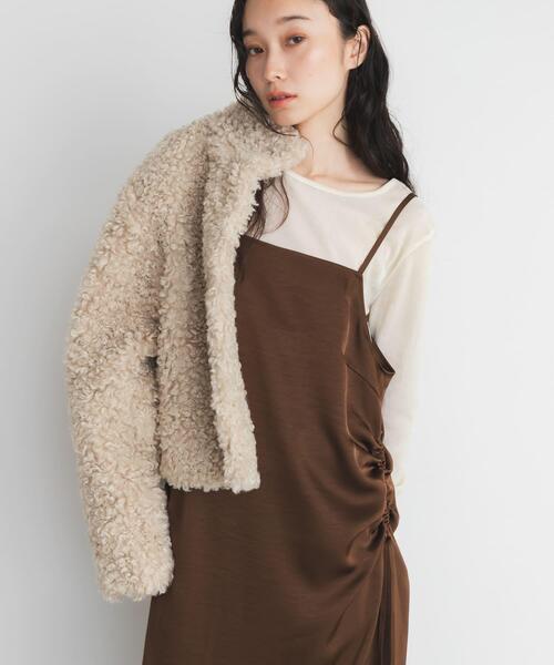 KBF（ケイビーエフ）の「ドロストサテンキャミワンピース（ワンピース・レディース・ブラウン/ベージュ・ONE）」の4枚目の写真