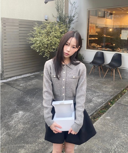 FREE'S MART（フリーズマート）の「◆金ボタン前あきポロニット（ニット/セーター・レディース・グレー/ネイビー/ホワイト/ブラウン/ライトグリーン・FREE）」の8枚目の写真