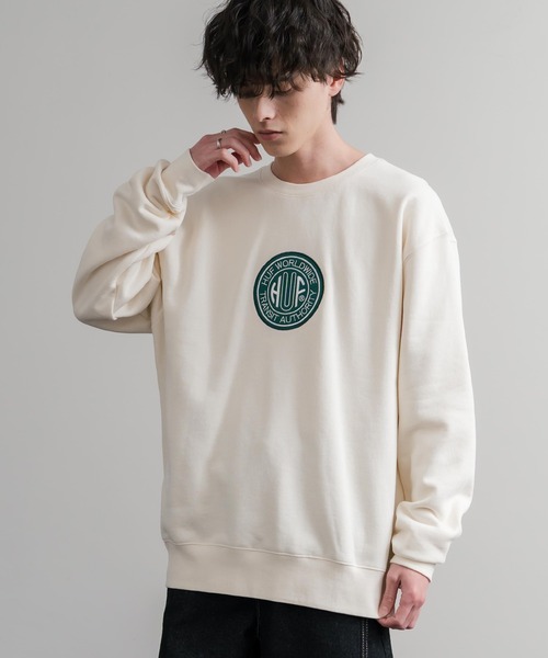 HUF(ハフ)の「HUF ハフ TRANSIT AUTHORITY CREWNECK オーバーサイズ裏起毛トレーナースウェット(スウェット・メンズ・ブラック/オフホワイト・M/L/XL)」の4枚目の写真