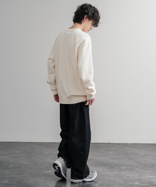 HUF(ハフ)の「HUF ハフ TRANSIT AUTHORITY CREWNECK オーバーサイズ裏起毛トレーナースウェット(スウェット・メンズ・ブラック/オフホワイト・M/L/XL)」の5枚目の写真
