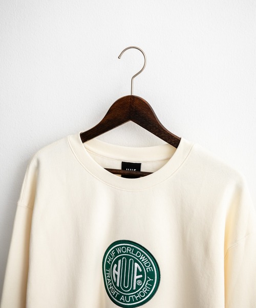 HUF(ハフ)の「HUF ハフ TRANSIT AUTHORITY CREWNECK オーバーサイズ裏起毛トレーナースウェット(スウェット・メンズ・ブラック/オフホワイト・M/L/XL)」の15枚目の写真
