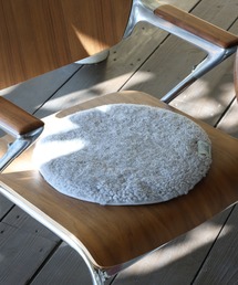 DULTON（ダルトン）の「MOUTON CHAIR PAD CRIMP/ウール 椅子クッション チェアパッド（クッション/クッションカバー）」