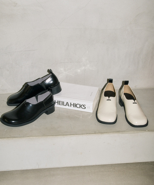 GRISE（グリーズ）の「GRISEオブリークマニッシュ（その他シューズ・レディース・ブラック/アイボリー・24cm/23.5cm/23cm/22.5cm/22cm/25cm/24.5cm）」の16枚目の写真