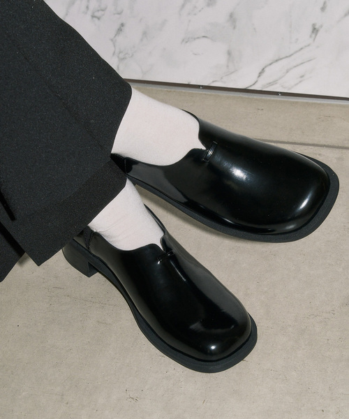 GRISE（グリーズ）の「GRISEオブリークマニッシュ（その他シューズ・レディース・ブラック/アイボリー・24cm/23.5cm/23cm/22.5cm/22cm/25cm/24.5cm）」の20枚目の写真