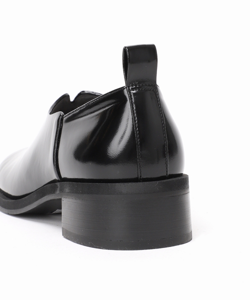 GRISE（グリーズ）の「GRISEオブリークマニッシュ（その他シューズ・レディース・ブラック/アイボリー・24cm/23.5cm/23cm/22.5cm/22cm/25cm/24.5cm）」の8枚目の写真