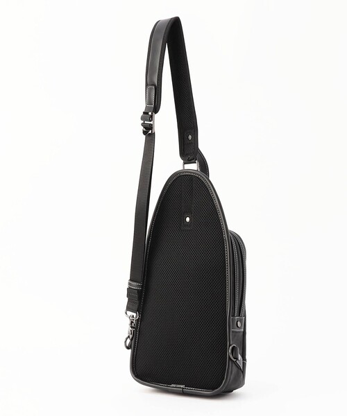 NICOLE CLUB FOR MEN（ニコルクラブフォーメン）の「ビジカジボディバッグ（ボディバッグ/ウエストポーチ・メンズ・ネイビー/ブラック系その他/グレー/ブラック・FREE）」の5枚目の写真