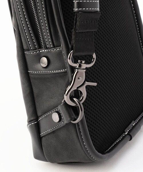 NICOLE CLUB FOR MEN（ニコルクラブフォーメン）の「ビジカジボディバッグ（ボディバッグ/ウエストポーチ・メンズ・ネイビー/ブラック系その他/グレー/ブラック・FREE）」の10枚目の写真