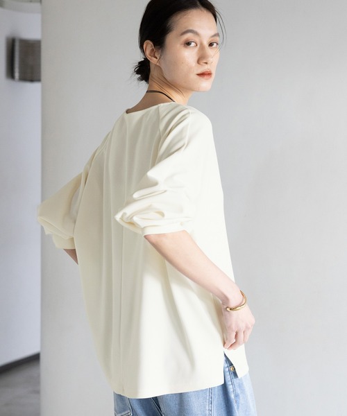 Elura(エルーラ)の「サマ見えリラクシープルオーバー/645456(Tシャツ/カットソー・レディース・オフホワイト/ブラック/ダークブラウン・FREE)」の5枚目の写真