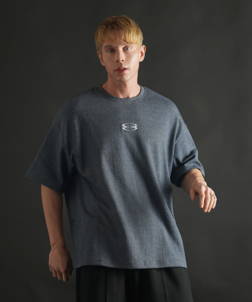 PHERMENON(フェルメノン)の「スーパーロゴオーバーサイズ半袖Tシャツ - ブルーグレー(Tシャツ/カットソー・メンズ・その他・1/2)」の1枚目の写真