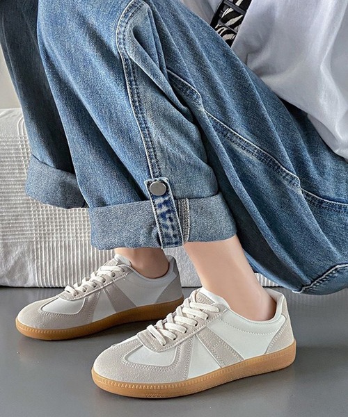 c.u.l（シーユーエル）の「ローカット ジャーマントレーナー スニーカー culs184（スニーカー・レディース・アイボリー/ブラック・39/38/37/36）」の5枚目の写真