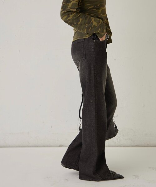 WHO'S WHO gallery（フーズフーギャラリー）の「デニムタイトフレアパンツ（デニムパンツ・レディース・ネイビー/ライトグレー/ブラック/サックスブルー・SMALL/MEDIUM）」の8枚目の写真