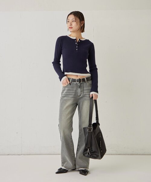 WHO'S WHO gallery（フーズフーギャラリー）の「デニムタイトフレアパンツ（デニムパンツ・レディース・ネイビー/ライトグレー/ブラック/サックスブルー・SMALL/MEDIUM）」の18枚目の写真