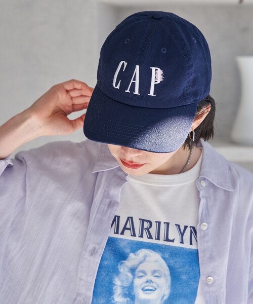 FREAK'S STORE(フリークスストア)の「byeA.× FREAK'S STORE/バイエー 別注 CAF CAP/ロゴ ベースボール キャップ(キャップ・レディース・ブラック/パープル/ネイビー/グリーン/ブラウン/ワイン・ONE SIZE)」の1枚目の写真