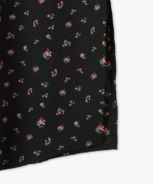 ANNA SUI NYC(アナ スイ エヌ ワイ シー)の「フラワータイシャツ(シャツ/ブラウス・レディース・ブラック/ブルー・FREE)」の7枚目の写真