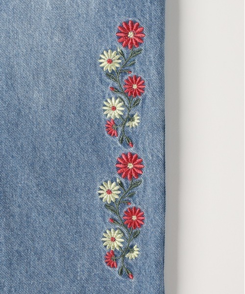 Right-on（ライトオン）の「【VIVIAN BLUE】デニム刺繍ワイドパンツ (キッズ/子供服/通園通学)（デニムパンツ・キッズ・ターコイズブルー/ブルー/サックスブルー・110/130/140/150/160/120）」の9枚目の写真