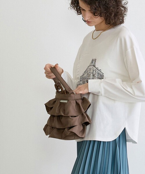 NICOLE white（ニコルホワイト）の「フリル巾着バッグ（ショルダーバッグ・レディース・ブラック/ブラウン・FREE）」の3枚目の写真