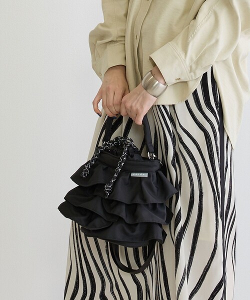 NICOLE white（ニコルホワイト）の「フリル巾着バッグ（ショルダーバッグ・レディース・ブラック/ブラウン・FREE）」の10枚目の写真