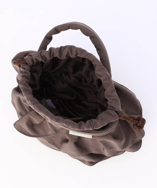 NICOLE white（ニコルホワイト）の「フリル巾着バッグ（ショルダーバッグ・レディース・ブラック/ブラウン・FREE）」の16枚目の写真