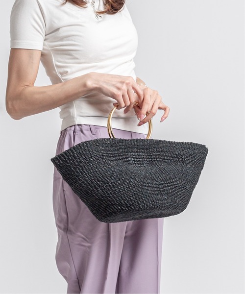COTTO（コトゥー）の「【COTTO】舟形　かごバッグ　アバカ素材　リング持ち手（かごバッグ・レディース・ブラック×ブラック/ベージュ×ブラック・FREE）」の4枚目の写真