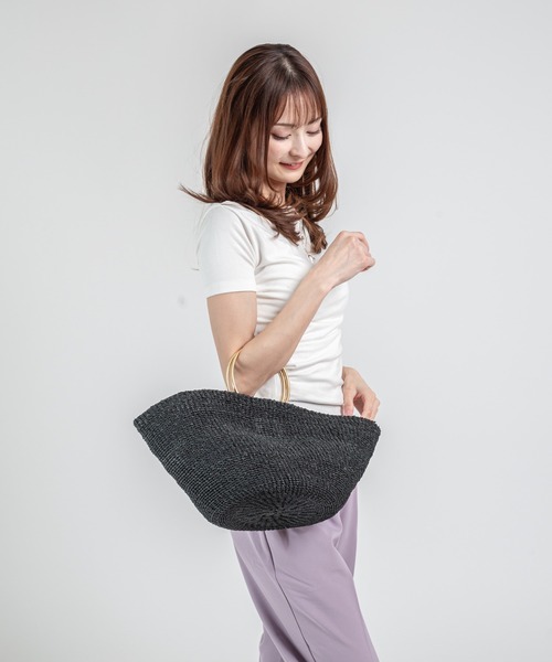 COTTO（コトゥー）の「【COTTO】舟形　かごバッグ　アバカ素材　リング持ち手（かごバッグ・レディース・ブラック×ブラック/ベージュ×ブラック・FREE）」の6枚目の写真