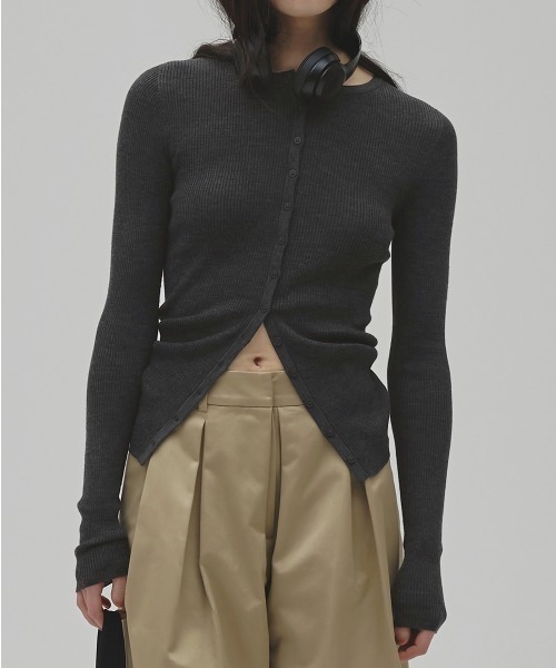 TODAYFUL(トゥデイフル)の「Silkwool Knit Cardigan(カーディガン/ボレロ・レディース・ダークブラウン/キナリ/チャコールグレー・FREE)」の3枚目の写真